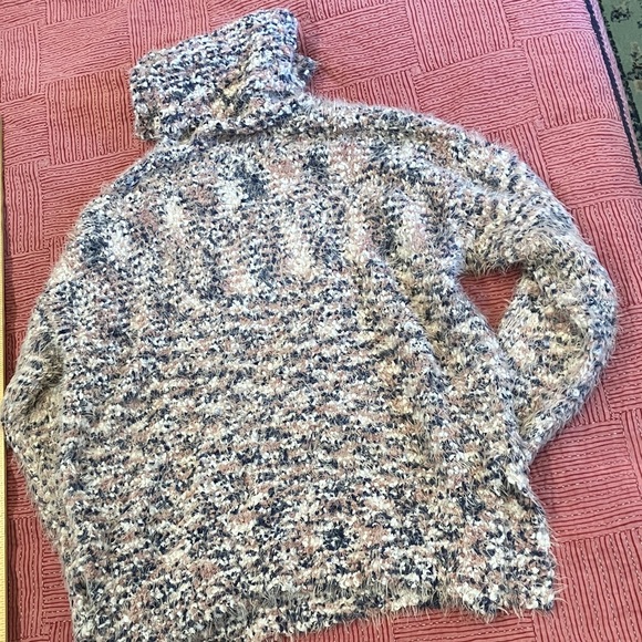 Lost + Wander fuzzy Speckled Turtleneck oversized Sweater - Picture 11 of 14